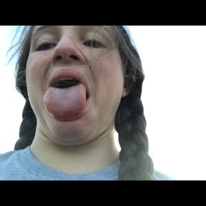 Meet your Posher, Claire